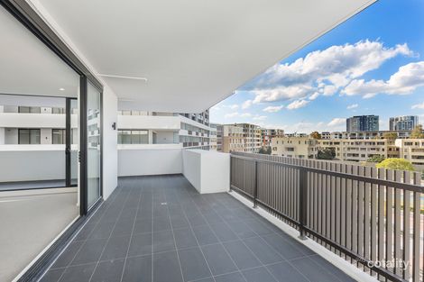 Property photo of 3C/17-19 Amalfi Drive Wentworth Point NSW 2127