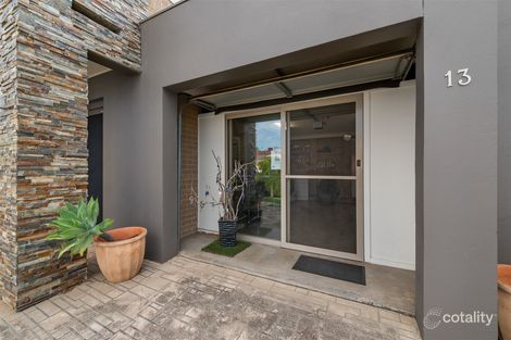 Property photo of 13 Jasmine Road Cairnlea VIC 3023