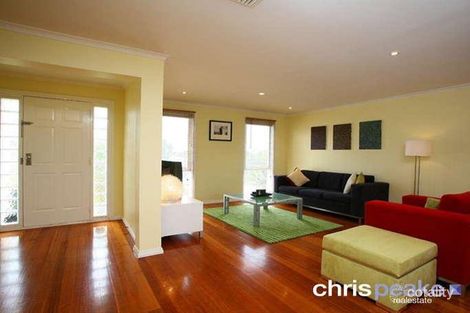 Property photo of 18 Allunga Parade Berwick VIC 3806