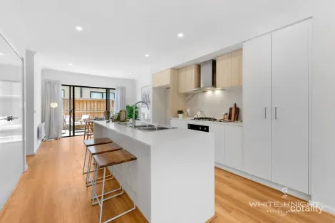 Property photo of 8 Avola Way Deanside VIC 3336