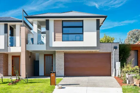 Property photo of 8 Flinders Drive Valley View SA 5093