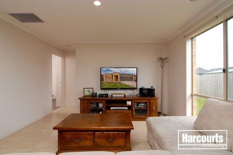 Property photo of 10 Omega Street Carrum Downs VIC 3201