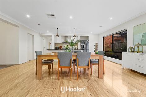 Property photo of 6 Freshfields Drive Cranbourne North VIC 3977