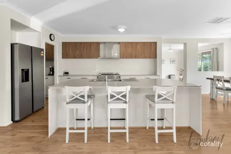 Property photo of 29 Calvert Circuit Wollert VIC 3750