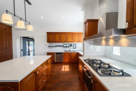 Property photo of 20 Newham Grove Ormond VIC 3204