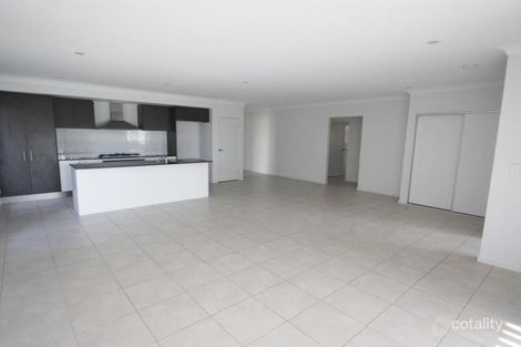 Property photo of 11 Tindale Place Coomera QLD 4209
