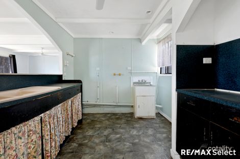 Property photo of 5 Sunset Drive Sarina Beach QLD 4737