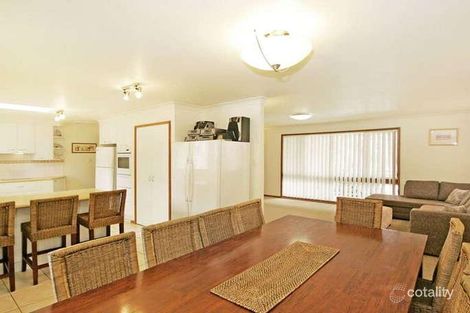 Property photo of 3 Shannon Parade Berkeley Vale NSW 2261