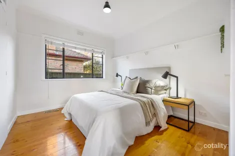 Property photo of 16 Muir Crescent Newington VIC 3350