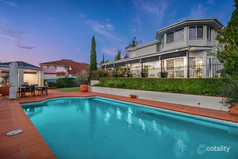8 Knightsbridge Pl, Bridgeman Downs, QLD 4035