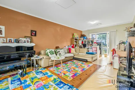 Property photo of 12 Comaneci Avenue Newington NSW 2127
