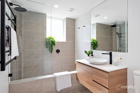 Property photo of 1/64 Carrington Parade Curl Curl NSW 2096