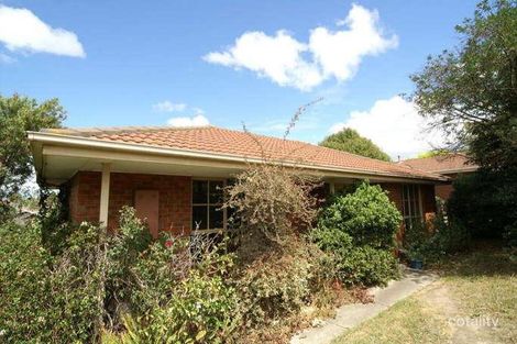 11 Sienna Cres, Endeavour Hills, VIC 3802