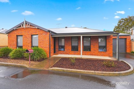 2/8 Silverdale Dr, Darley, VIC 3340