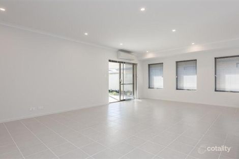 Property photo of 13 Avana Loop Caversham WA 6055