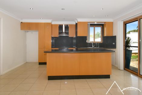 Property photo of 41 Phoenix Crescent Casula NSW 2170
