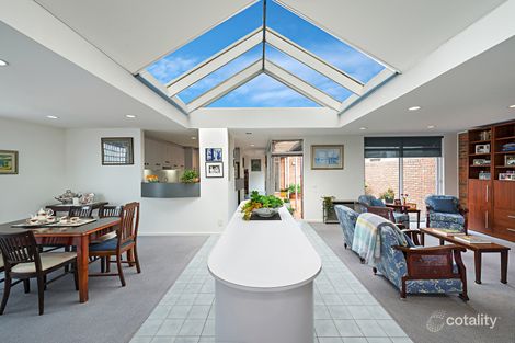 2/168 Barkly St, Brunswick, VIC 3056