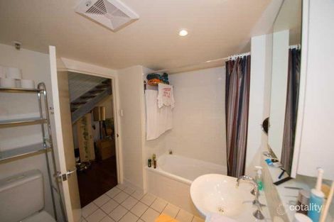 Property photo of 328/50 Macquarie Street Teneriffe QLD 4005