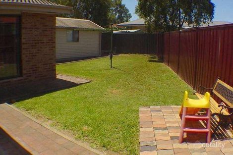 Property photo of 27 Grange Crescent Cambridge Gardens NSW 2747