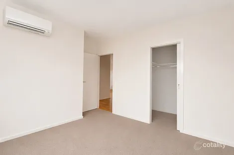 Property photo of 8/5 Thomas Carr Drive Tarneit VIC 3029