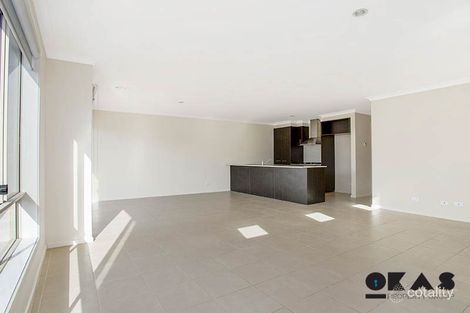 Property photo of 1/15 Lady Penrhyn Drive Wyndham Vale VIC 3024
