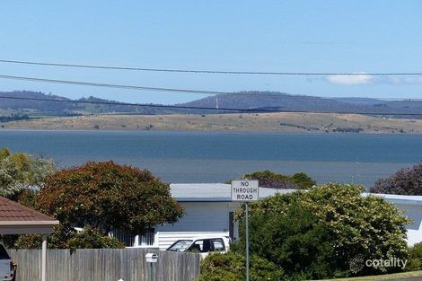 Property photo of 11 Third Avenue Midway Point TAS 7171