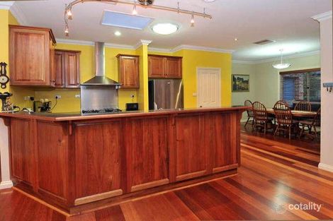 Property photo of 14 Broadhurst Way Caroline Springs VIC 3023