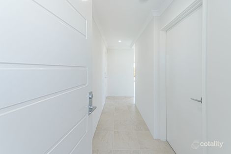 10 Bulloo Loop, Ellenbrook, WA 6069