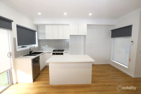 Property photo of 2/19 Bride Avenue Hampton Park VIC 3976