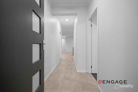 Property photo of 5 Finn Way Tarneit VIC 3029