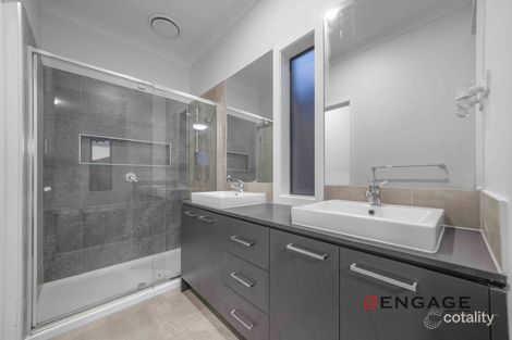 Property photo of 5 Finn Way Tarneit VIC 3029