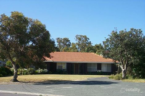 17 Bamboore Cres, Wanneroo, WA 6065
