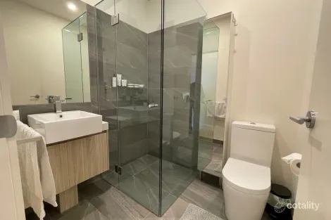 Property photo of 1/1440 Centre Road Clayton South VIC 3169