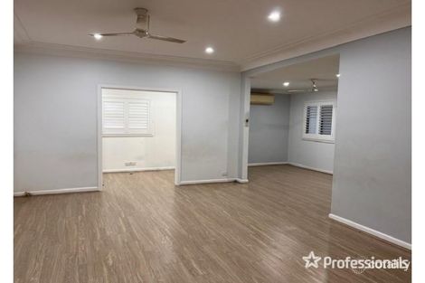 Property photo of 18 Dan Crescent Lansvale NSW 2166