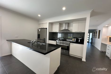 Property photo of 11 Bangalore Way Mickleham VIC 3064