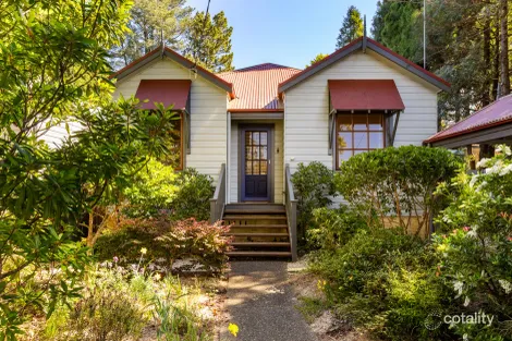 232 Hat Hill Rd, Blackheath, NSW 2785