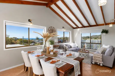 Property photo of 2 Nambucca Drive Scotts Head NSW 2447
