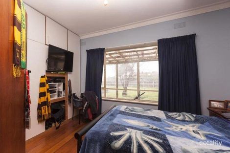 Property photo of 32 Beaver Street St Albans VIC 3021