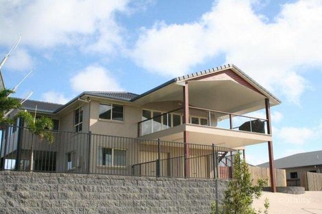 Property photo of 17-19 Douglas Crescent Rural View QLD 4740