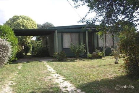 25 Railway Ave, Beaconsfield, VIC 3807