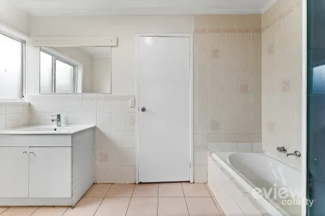 Property photo of 11 Cobbler Street Werribee VIC 3030