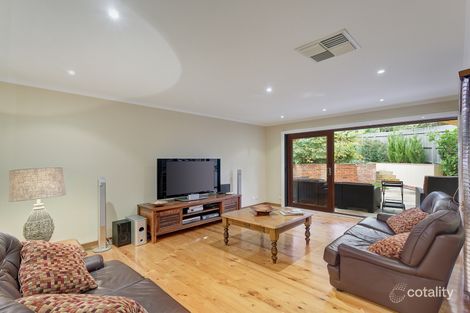 Property photo of 33 Hampshire Road Doncaster VIC 3108