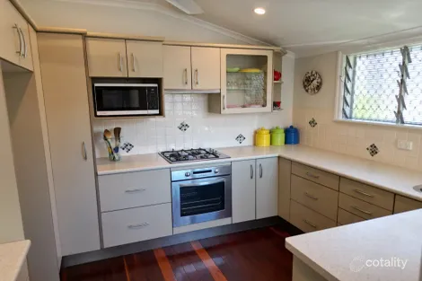 Property photo of 28 Thomas Street Clontarf QLD 4019