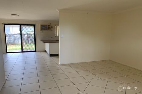 Property photo of 2 Poinciana Place Gracemere QLD 4702