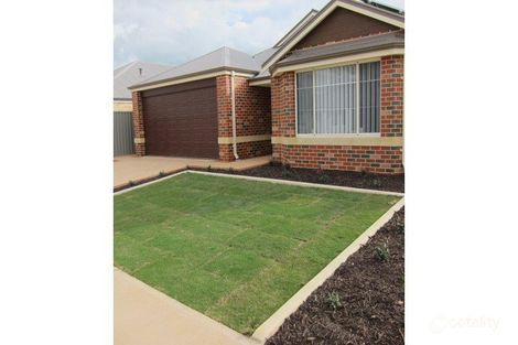 Property photo of 8 Woolandra Drive Byford WA 6122