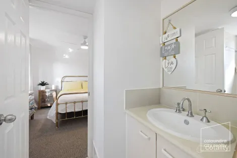 Property photo of 4/23 Bombala Terrace Caloundra QLD 4551