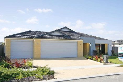 Property photo of 2 Brammall Bend Aveley WA 6069