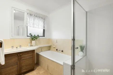 Property photo of 4/6 Woorarra Avenue Doncaster East VIC 3109