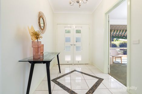 Property photo of 8 Rixon Place Glenroy NSW 2640