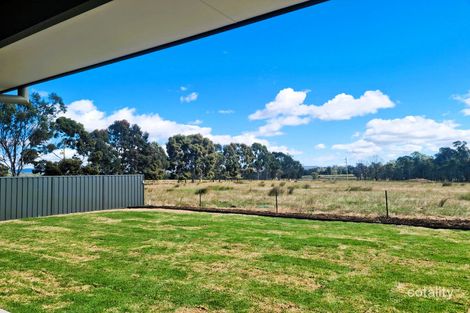 Property photo of 100 Mulgara Drive Thurgoona NSW 2640